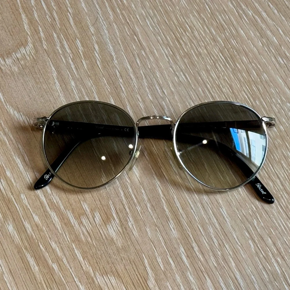 Persol 2388-s — Gradient Brown Round Sunglasses - Silver-tone front frame - Picture 2 of 10